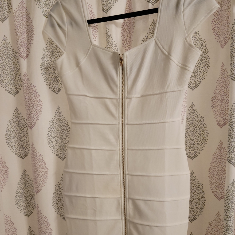 130. 3 for $30 - Ladies bodycon dress